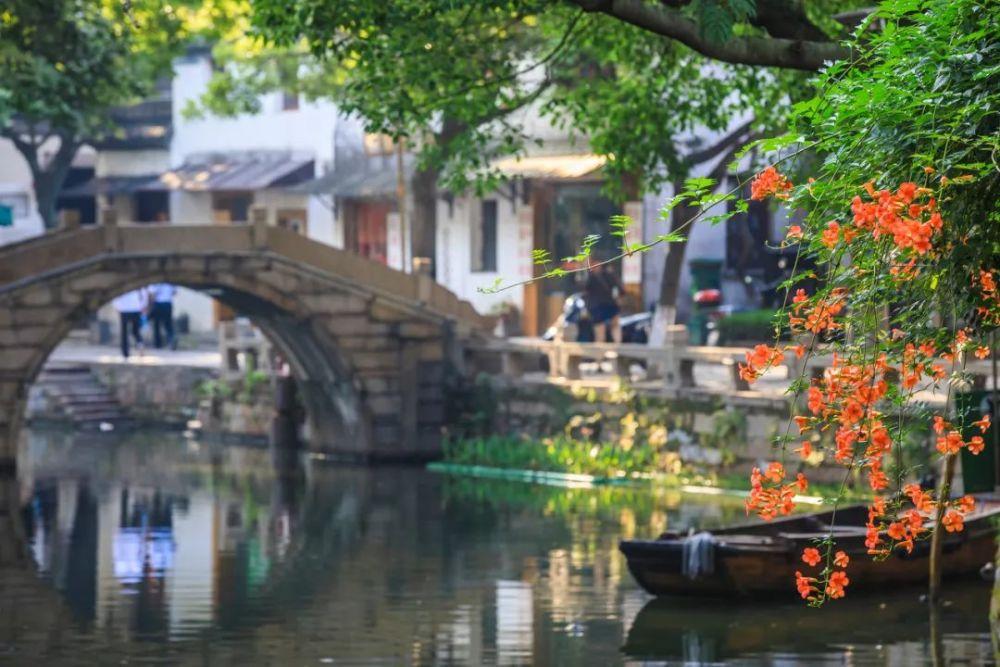 男朋友中午起床怎么回复？游戏画面